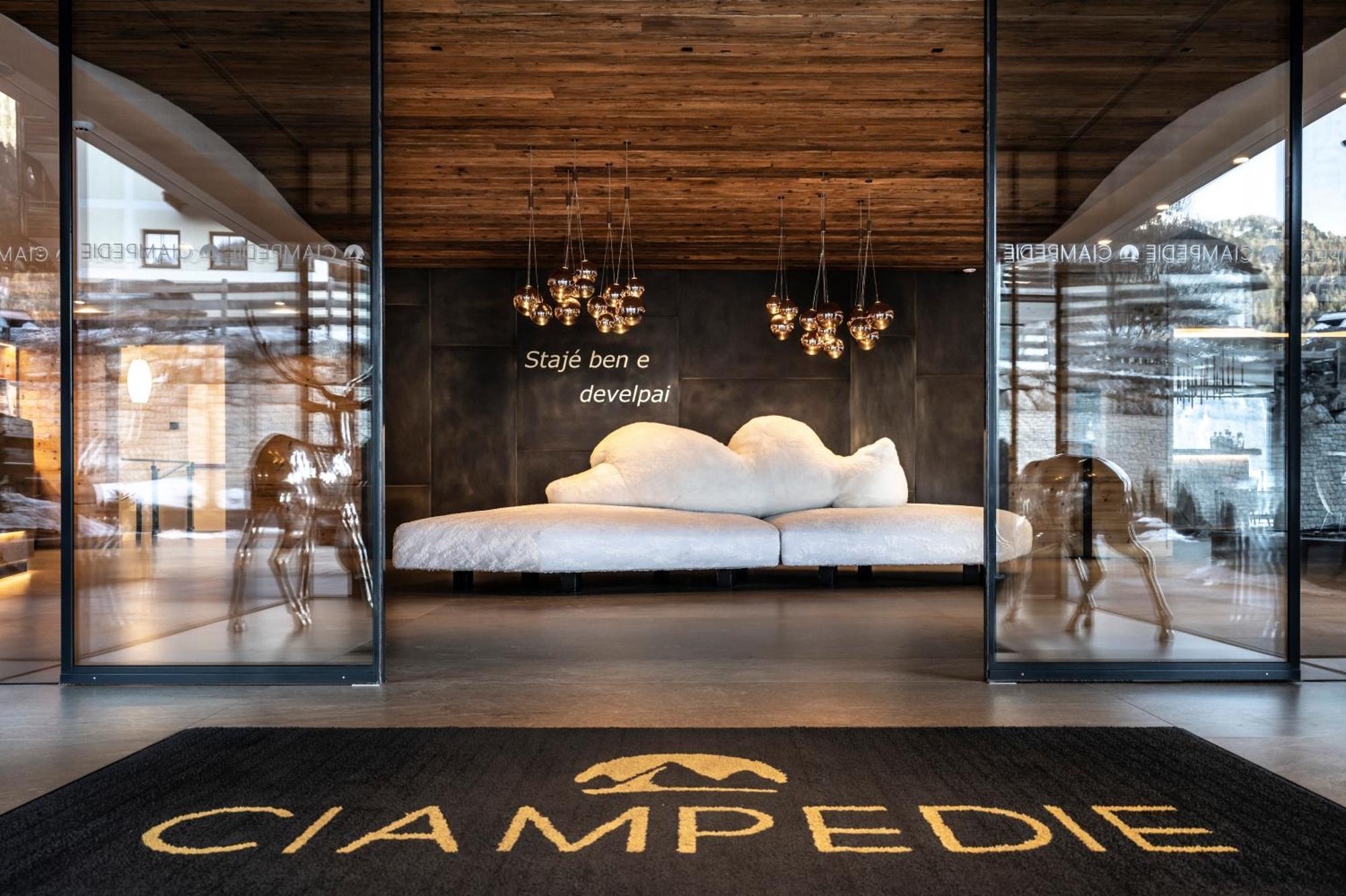 Ciampedie Luxury Alpine Spa Hotel Віго-ді-Фасса Екстер'єр фото
