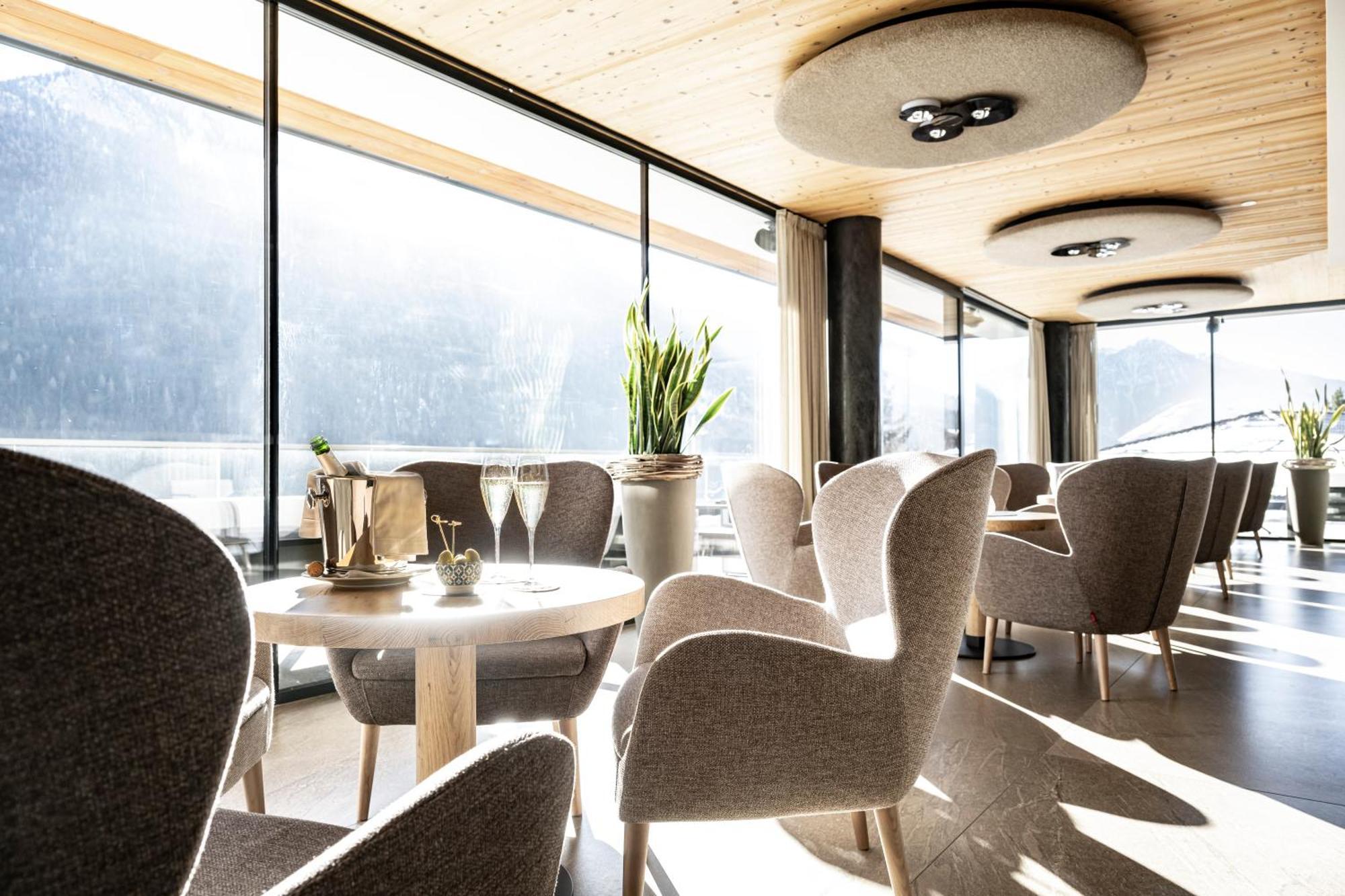 Ciampedie Luxury Alpine Spa Hotel Віго-ді-Фасса Екстер'єр фото