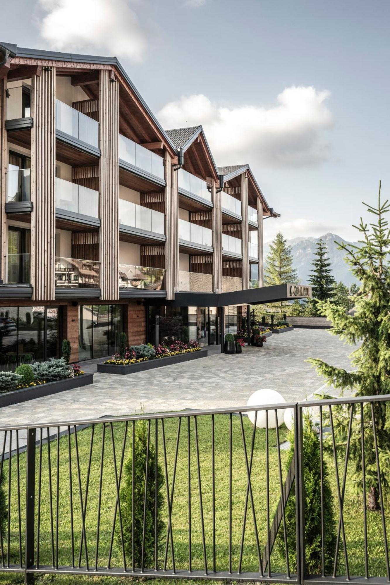 Ciampedie Luxury Alpine Spa Hotel Віго-ді-Фасса Екстер'єр фото