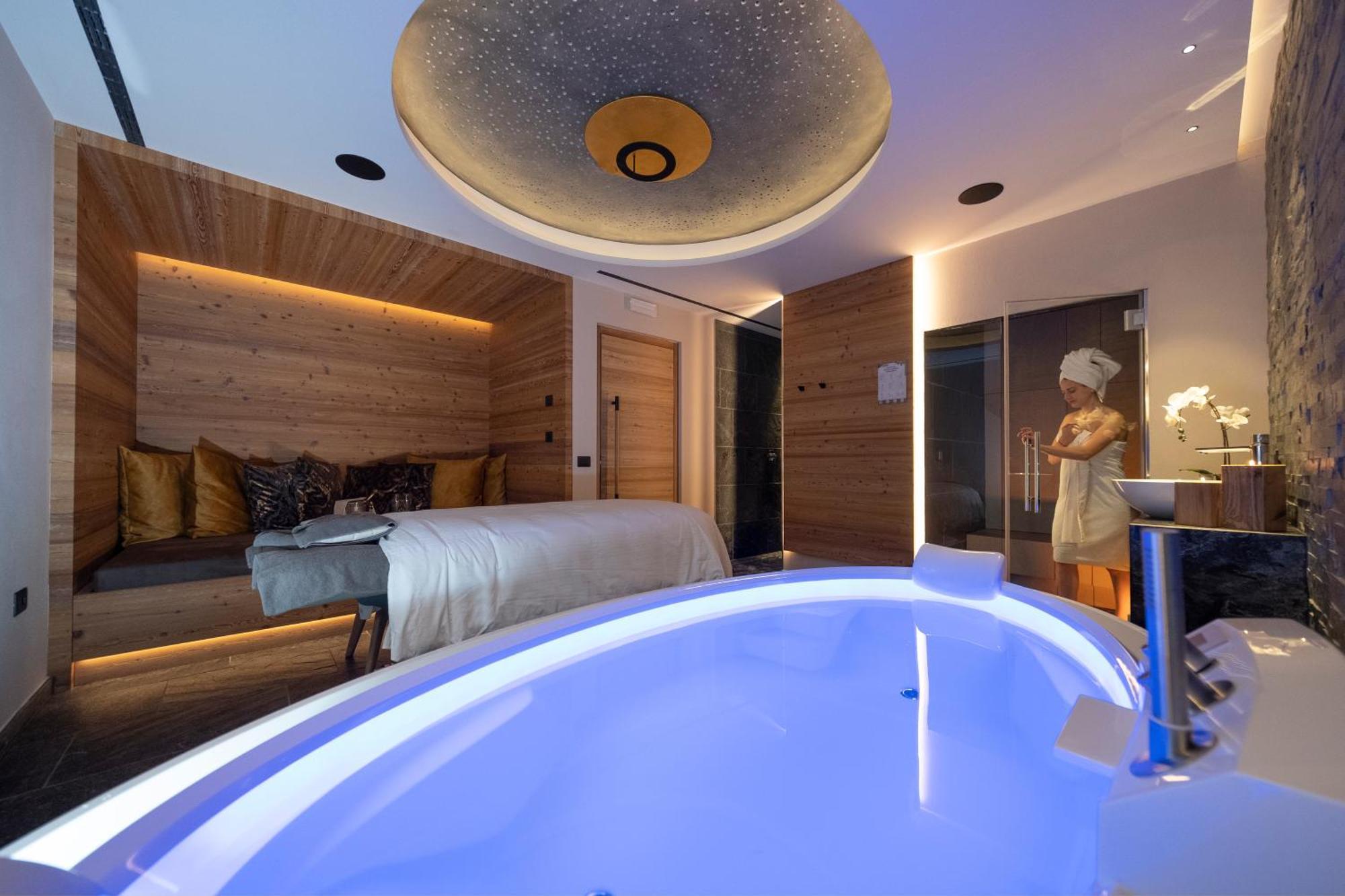 Ciampedie Luxury Alpine Spa Hotel Віго-ді-Фасса Екстер'єр фото