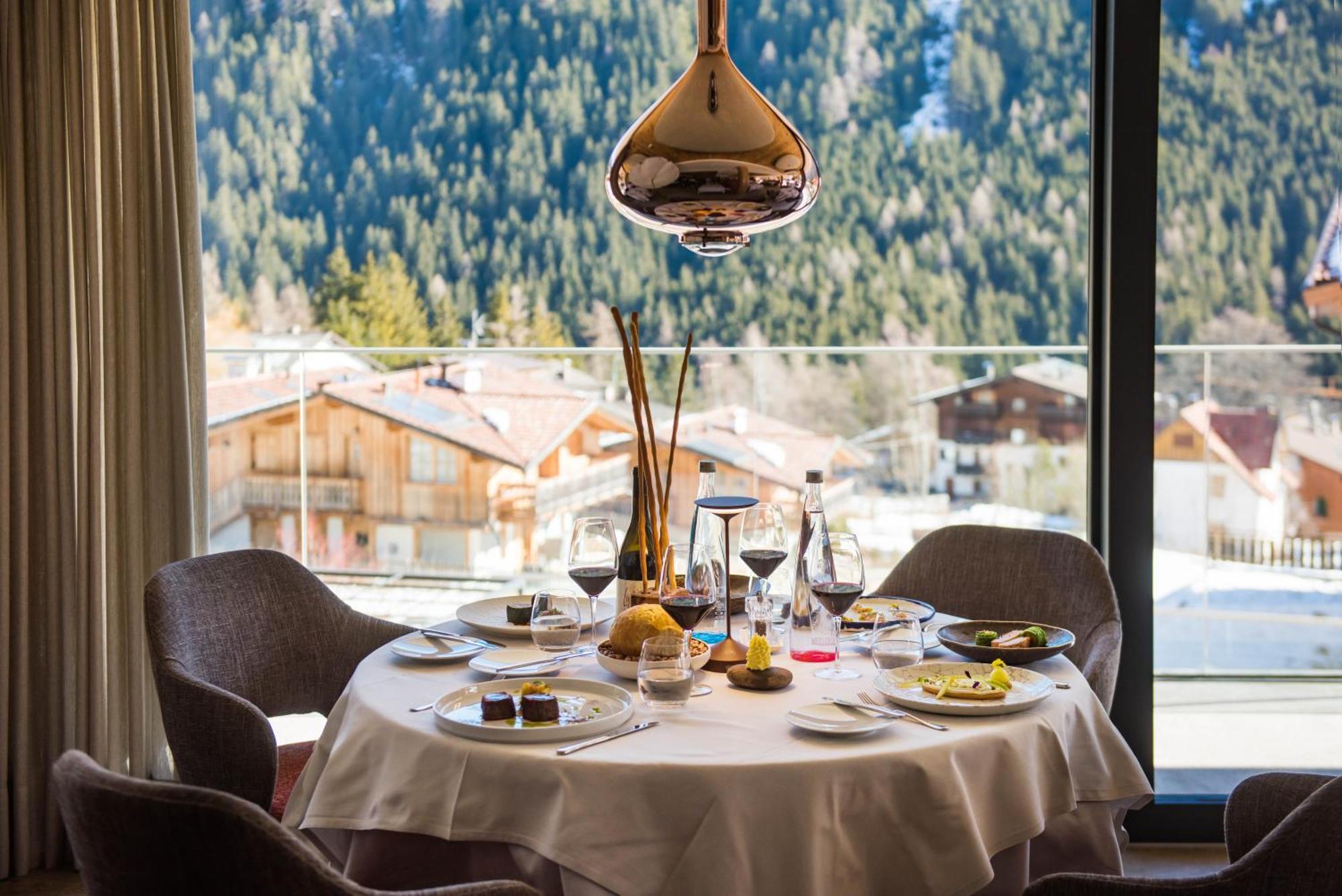 Ciampedie Luxury Alpine Spa Hotel Віго-ді-Фасса Екстер'єр фото